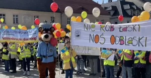 [WIDEO] Fina "Odblaskowej Szkoy": wielki kolorowy pochd dzieci ulicami Pszczyny!