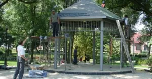 Zmienia si park w Pawowicach