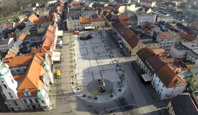 rynek, ratusz