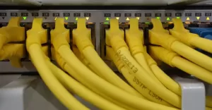 Sekrety kabla sieciowego RJ45: Dlaczego kolejno kolorw ma znaczenie?