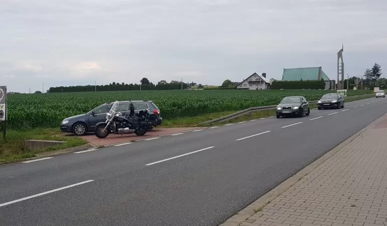 Kolizja z udziałem motocyklisty w Kobielicach -