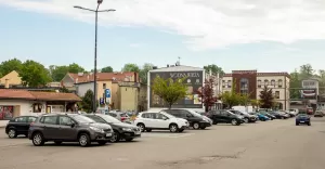 parking na Starej Targowicy od strony ul. Dworcowej