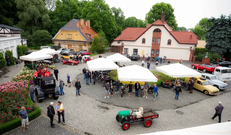 Wystawa Pojazdów Zabytkowych przy Stajniach Książęcych - 08.06.2025