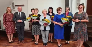Nagrody za osiągnięcia dydaktyczno-wychowawcze dla nauczycieli