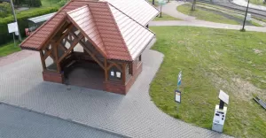 Biletomat solarny pojawił się przy przystanku Centrum
