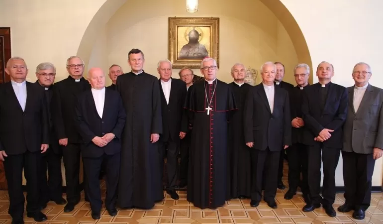 proboszczowie przechodzący na emerytrę