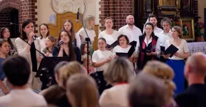 Koncert "Z nadzieją... na rzecz chorego Zbigniewa w kościele w Brzeźcach - 07.06.2025