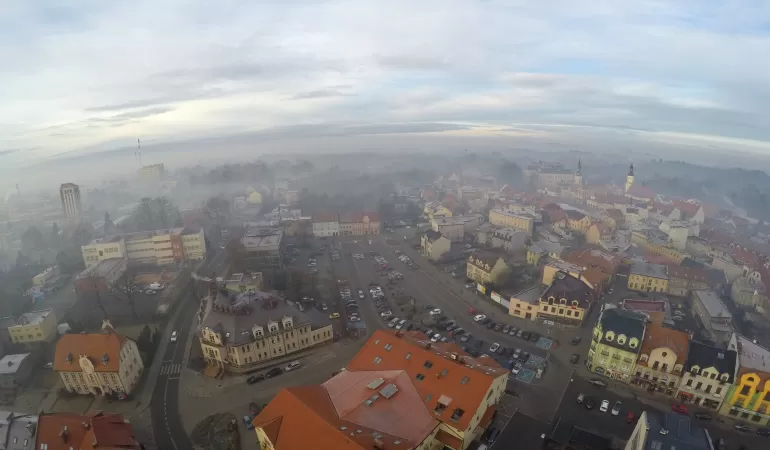 smog,starówka,dron
