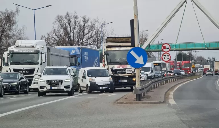 Kolizja na DK-1 - 17.03.2022