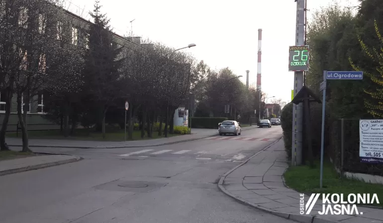 radarowy wyświetlacz prędkości przy SP 18