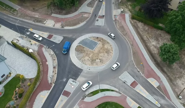 Budowa ronda na ulicy Cieszyńskiej