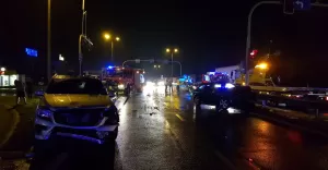 Zderzenie dwóch osobówek na DK-1 w Pszczynie -