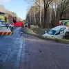 Wypadek w Kobiórze: śmierć na miejscu poniosła pasażerka, kierowca zmarł w szpitalu