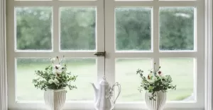 Dlaczego warto zdecydować się na rolety zewnętrzne na okno?