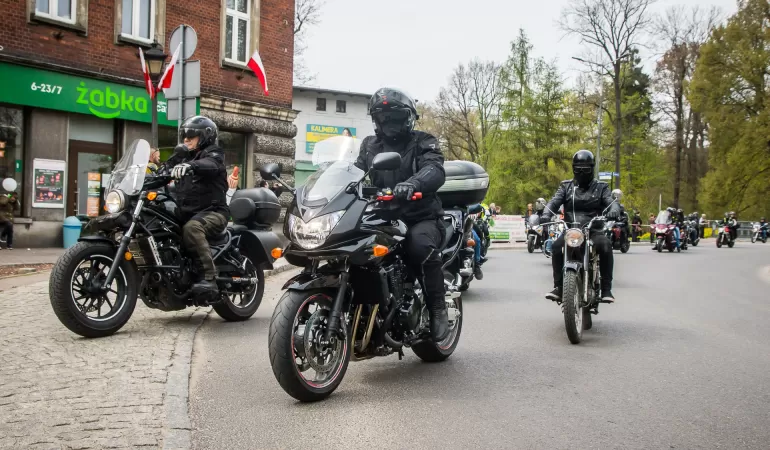 MOTOSERCE 2022 Pszczyna - powrót z parady - 30.04.2022