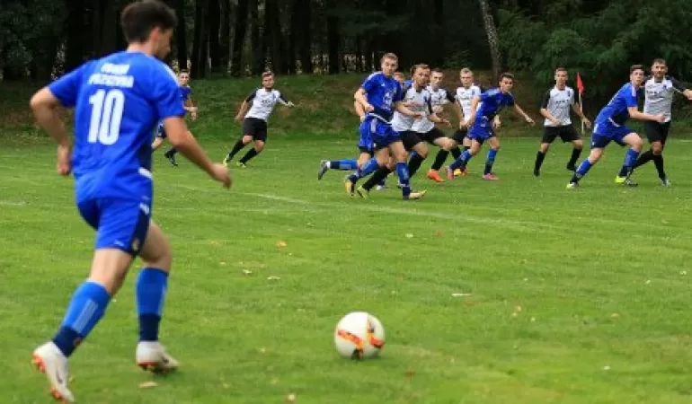 II zespół: LKS Brzeźce - Iskra 22.09.2018