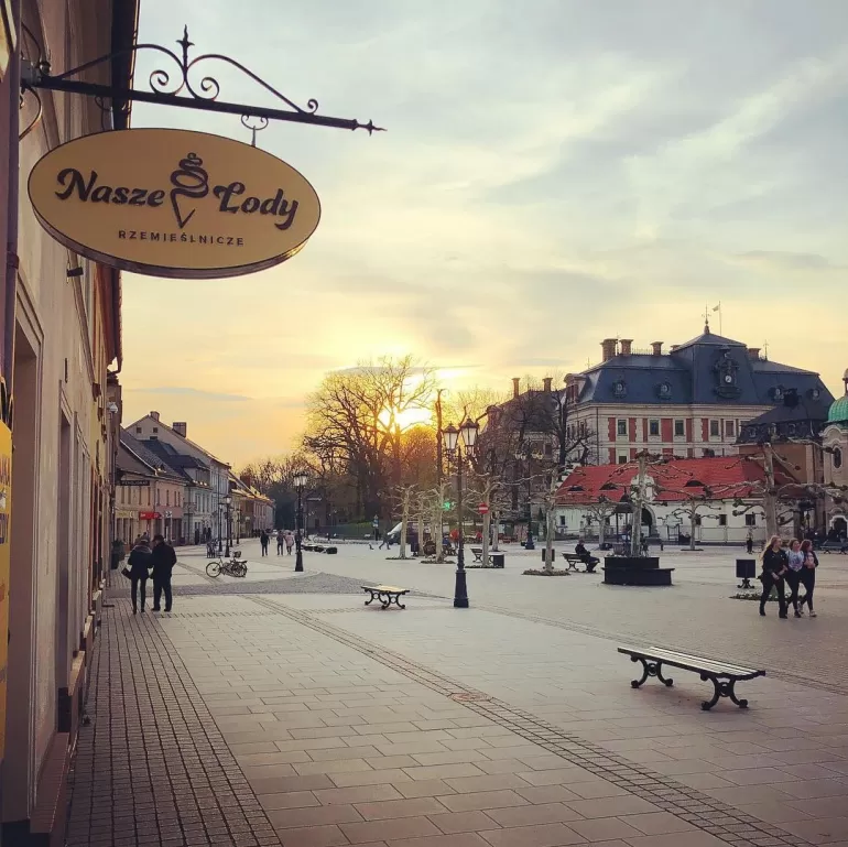 terazwpszczynie,pszczyna,pless,rynekpszczyna,lodziarnia,lody,naszelody,fotodnia,instagram