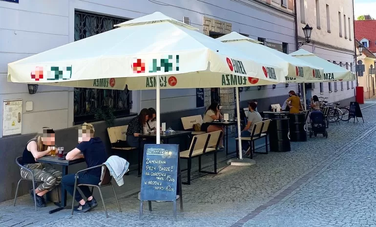 sztamfer, ogródek letni