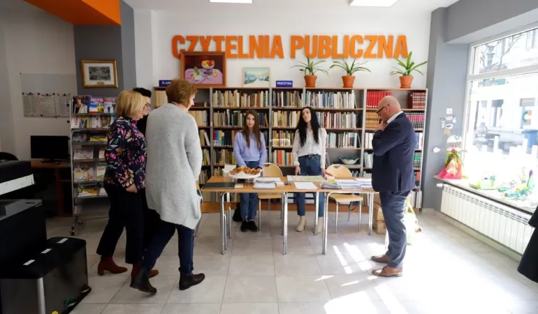 Punkt informacyjny dla Ukraińców - wolontariuszki ze Lwowa