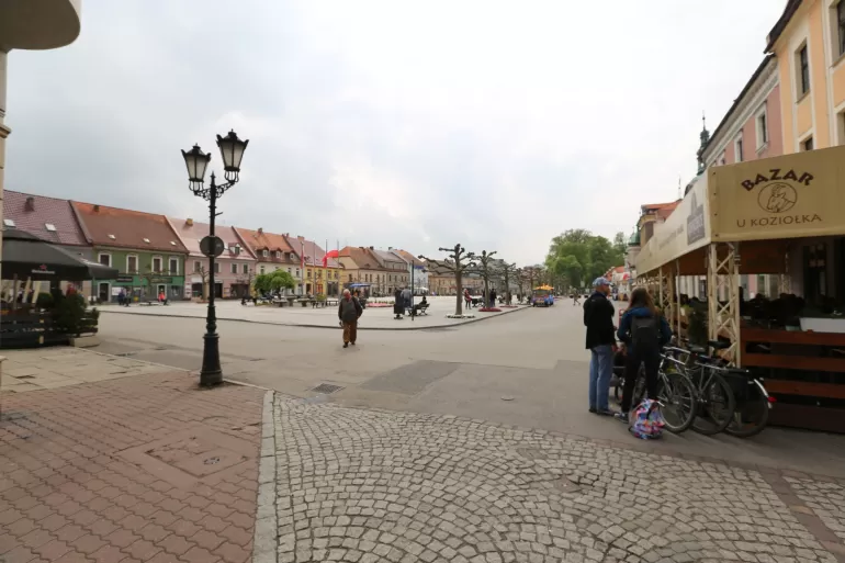 Rynek, chodnik, Pszczyna
