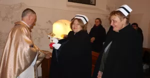 Przekazanie relikwii w kościele św. Mikołaja w Krakowie