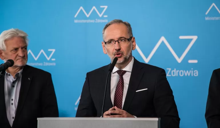 Minister zdrowia dr Adam Niedzielski przedstawił plan walki z epidemią koronawirusa na jesień