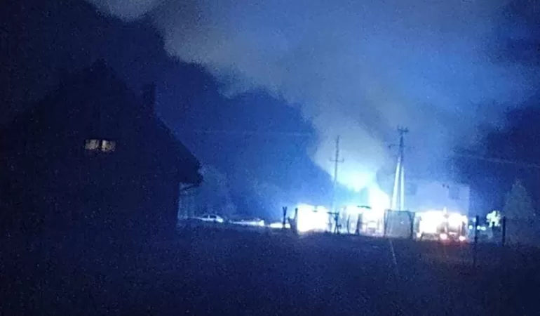 Goczałkowice: pożar altany i samochodu - 25.06.2023