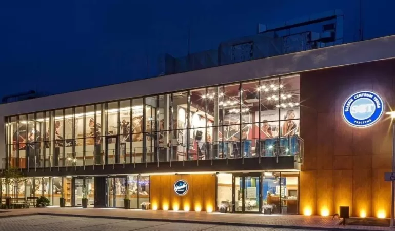 Restauracja La Grande,Śląskie Centrum Tenisa
