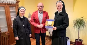 Burmistrz podziękował siostrze Lidii za wieloletnią pracę