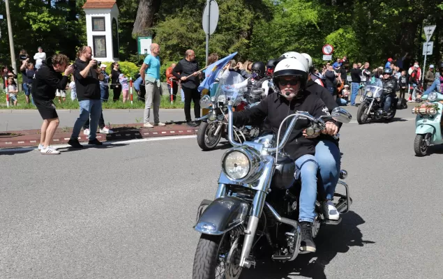 [ZDJĘCIA] Motoserce Pszczyna pobiło kolejny rekord! 1076 osób oddało 484,2 l krwi!
