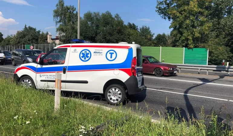 wypadek, karetka, dk1