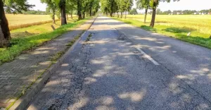 Ul. Lipki w Mizerowie przed remontem - 08.2021