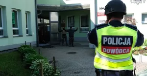 Zamaskowana osoba wtargnęła do szkoły i przetrzymywała zakładników. Ćwiczenia w Kryrach - 21.05.2025