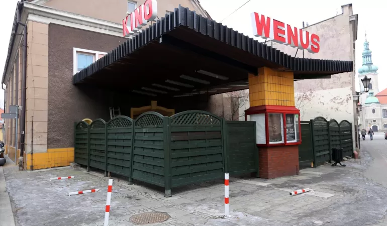 kino wenus, cinema escape