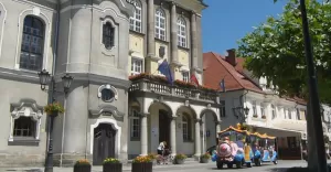 ratusz, ciuchcia