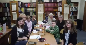 uczniowie, biblioteka