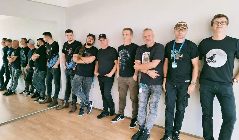 krzywa alternatywa
