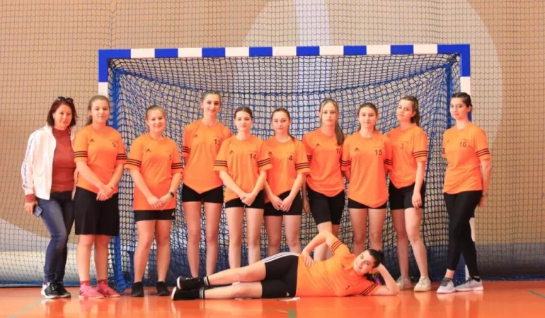 Uczennice z III LO najlepsze w futsalu