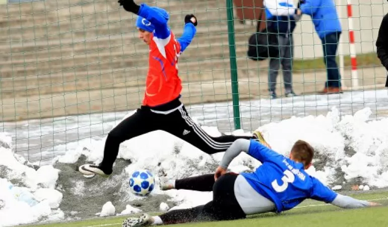 II zespół: Iskra - LKS Pruchna 09.02.2019