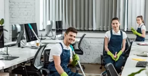 Czym się kierować przy wyborze firmy sprzątającej?