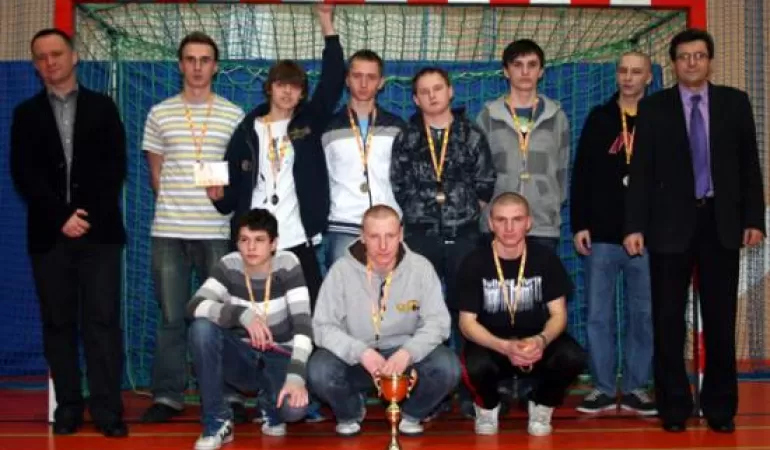 MLF: Brązowi Emeryci z Pucharem