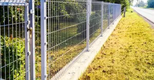 Ogrodzenie działki - jakie wybrać?
