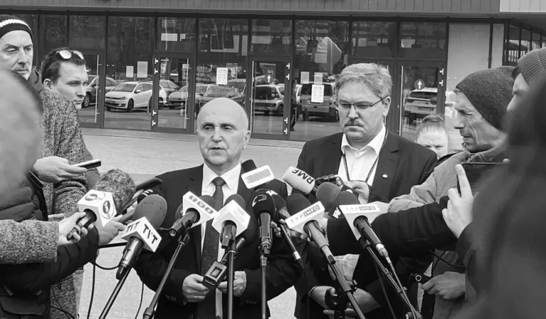 Konferencja prasowa przed kopalnią - 21.04.2022