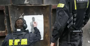 Policjanci ćwiczyli strzelanie