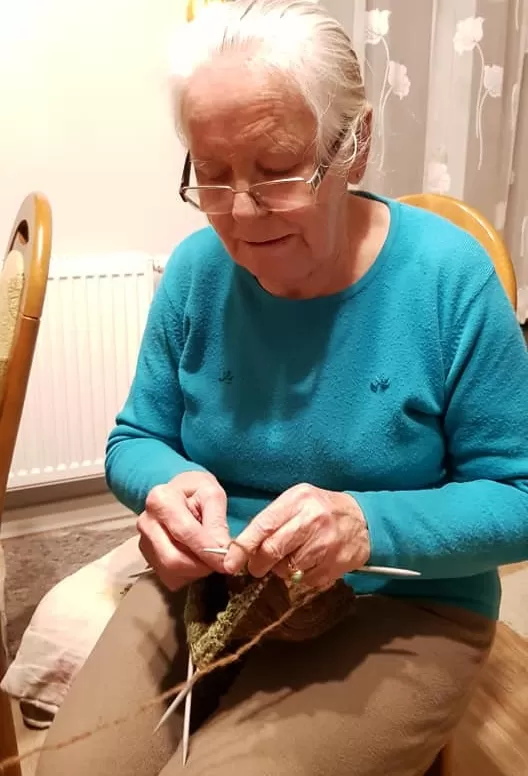 Halina, czapki dla Maciusia
