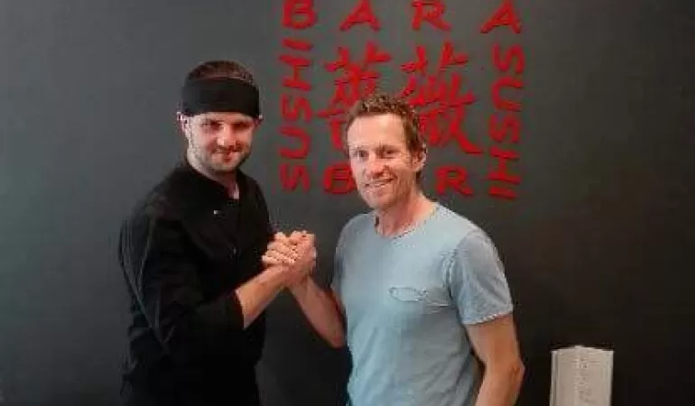 Bara Sushi, Milik, czerkawski