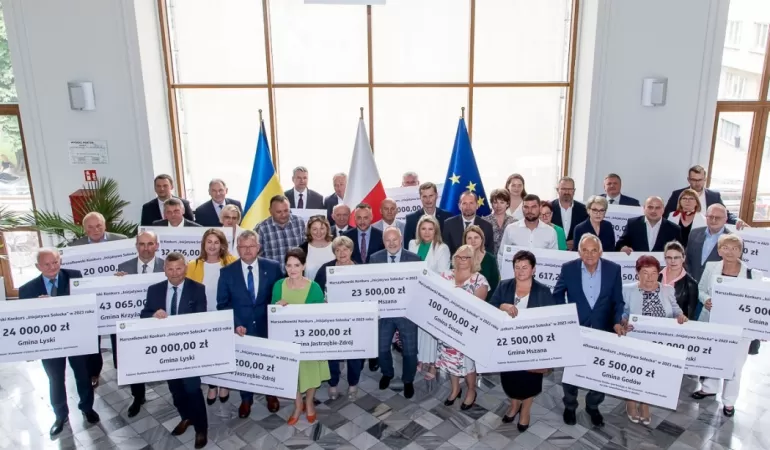 Wręczenie czeków w ramach Marszałkowskiego Konkursu „Inicjatywa Sołecka”
