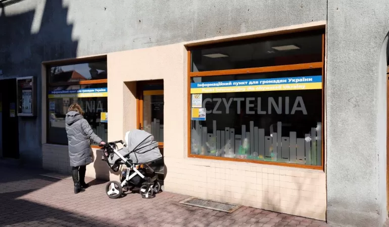 Punkt informacyjny dla Ukraińców - wolontariuszki ze Lwowa