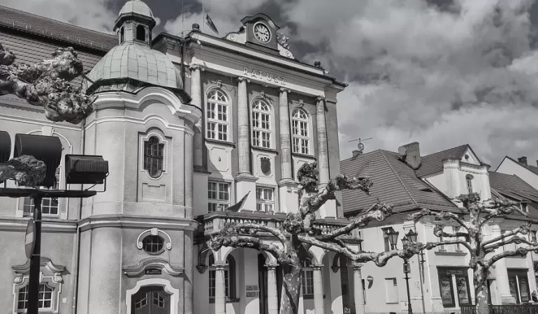 Rynek w Pszczynie , ratusz