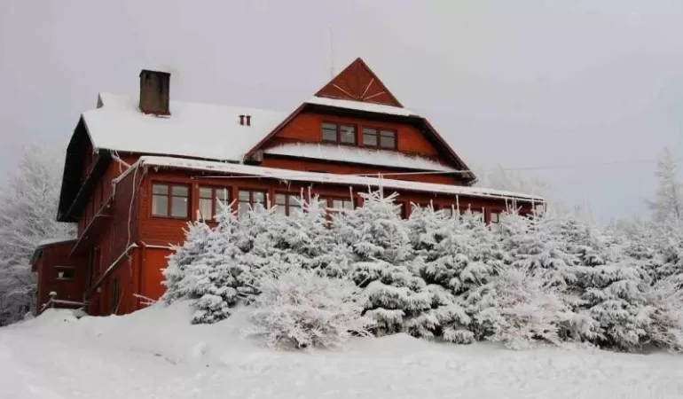 Hotel PTTK*,Oddział PTTK Ziemi Pszczyńskiej